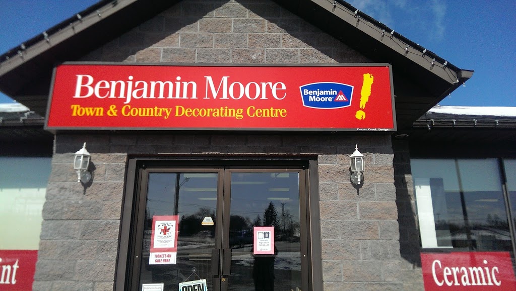 Town & Country Decorating Centre | 50 Anne St, Bobcaygeon, ON K0M 1A0, Canada | Phone: (705) 738-5477
