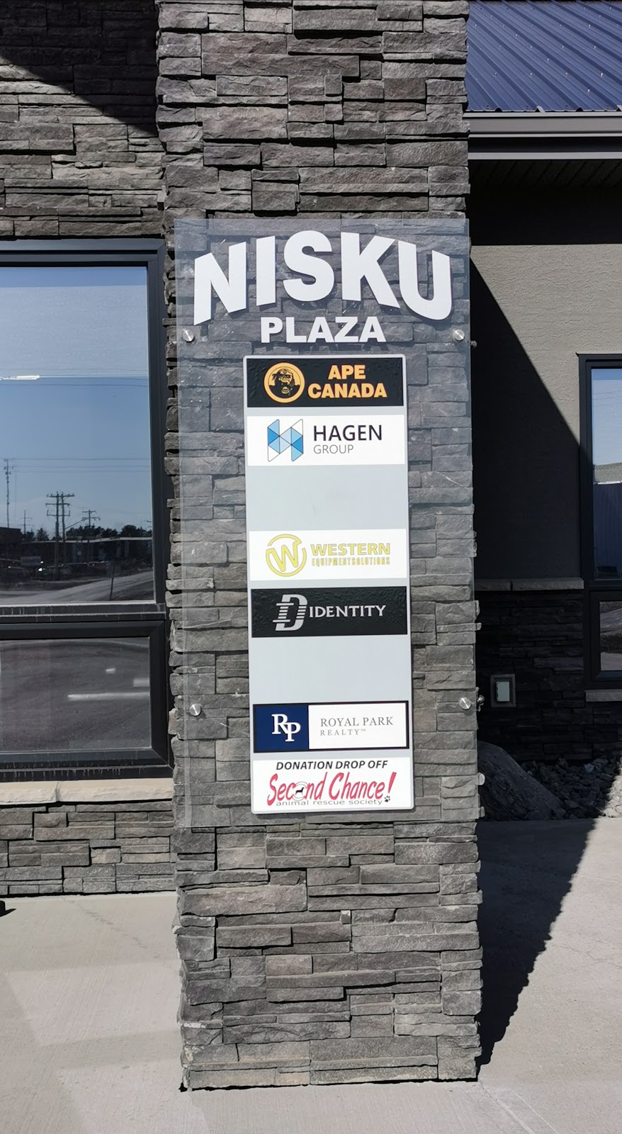 Nisku Plaza | 1002 7 St, Nisku, AB T9E 7P2, Canada | Phone: (587) 760-3665