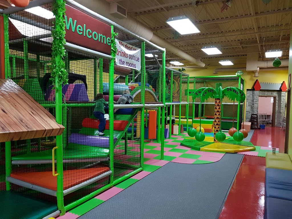 Little Town Childcare and Montessori | 122 Queens Plate Dr, Etobicoke, ON M9W 0B4, Canada | Phone: (647) 333-1450