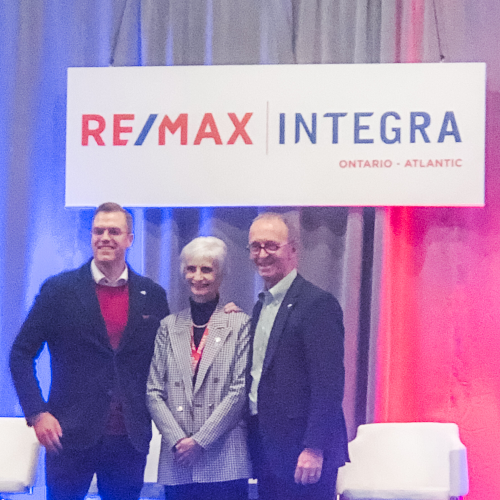 RE/MAX High Country Realty Inc. Brokerage | 1 Toronto Rd, Flesherton, ON N0C 1E0, Canada | Phone: (519) 924-3513