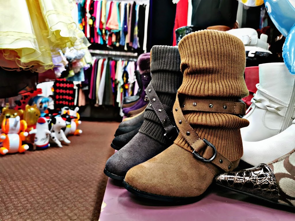Model Club Fashion Design | 10632 98 St NW, Edmonton, AB T5H 2N7, Canada | Phone: (780) 990-1229