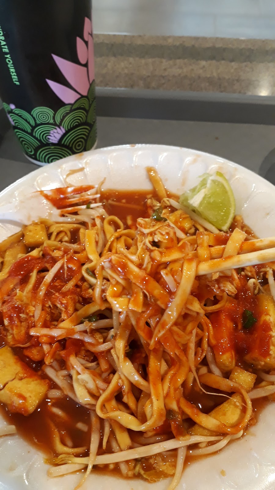 Thai Express | Quartier Santé, 2015 12e Avenue N, Sherbrooke, QC J1E 4J5, Canada | Phone: (819) 822-1881