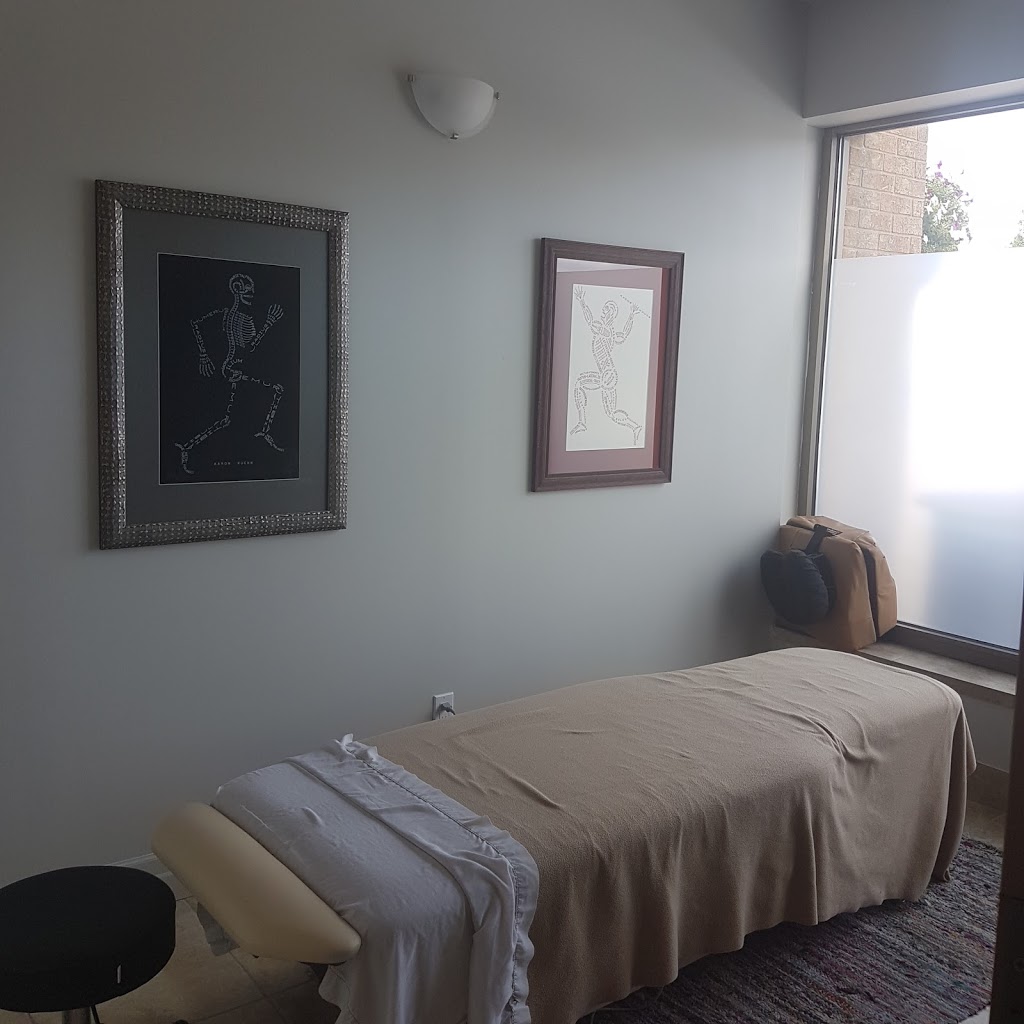 Osteopathy Kitchener | 325 Max Becker Dr Unit 112, Kitchener, ON N2E 4H5, Canada | Phone: (519) 569-7474
