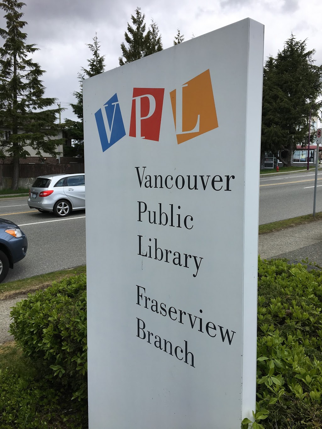 Vancouver Public Library, Fraserview Branch | library | 1950 Argyle Dr, Vancouver, BC V5P 2A8, Canada | 6046653957 OR +1 604-665-3957