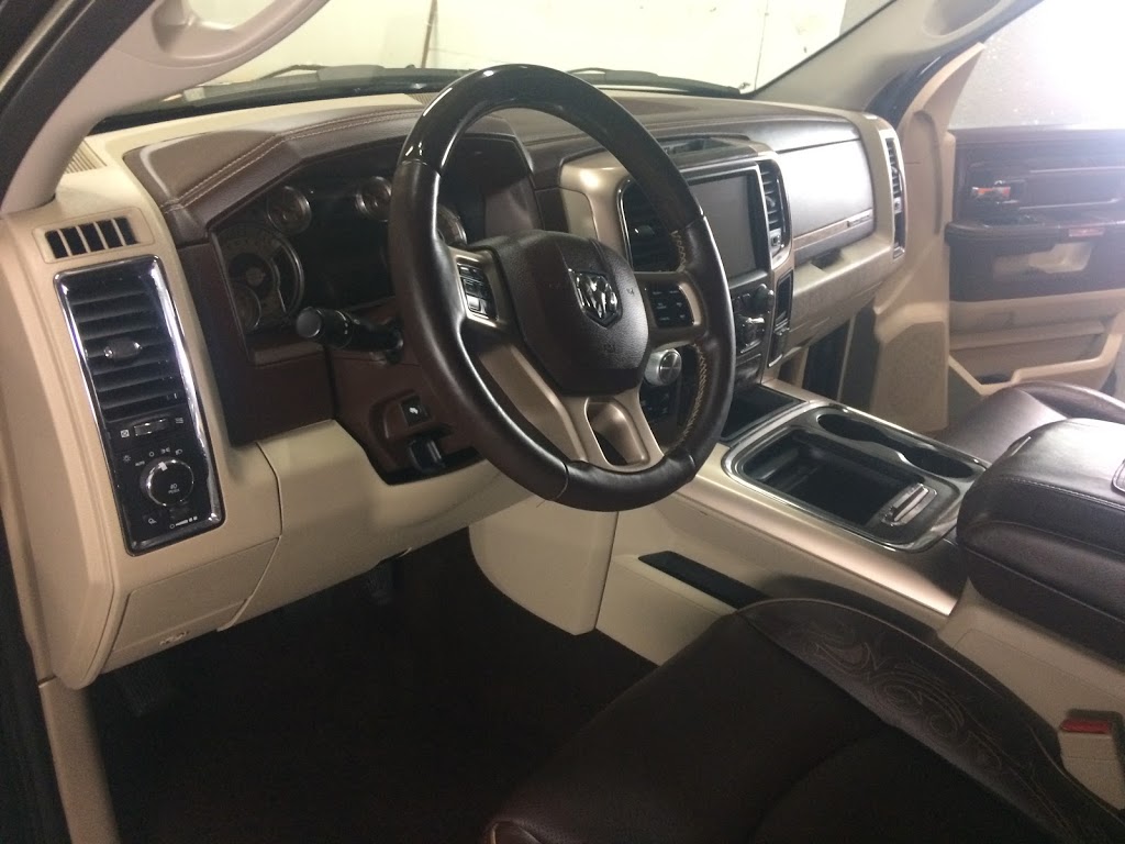 A+ Steam Cleaning & Auto Care Services ( Auto Detailing & Window Tinting & Auto Body Repair Services ) | 3392 Wonderland Rd S Bld#8 Unit#5, London, ON N6L 1J9, Canada | Phone: (226) 224-2622