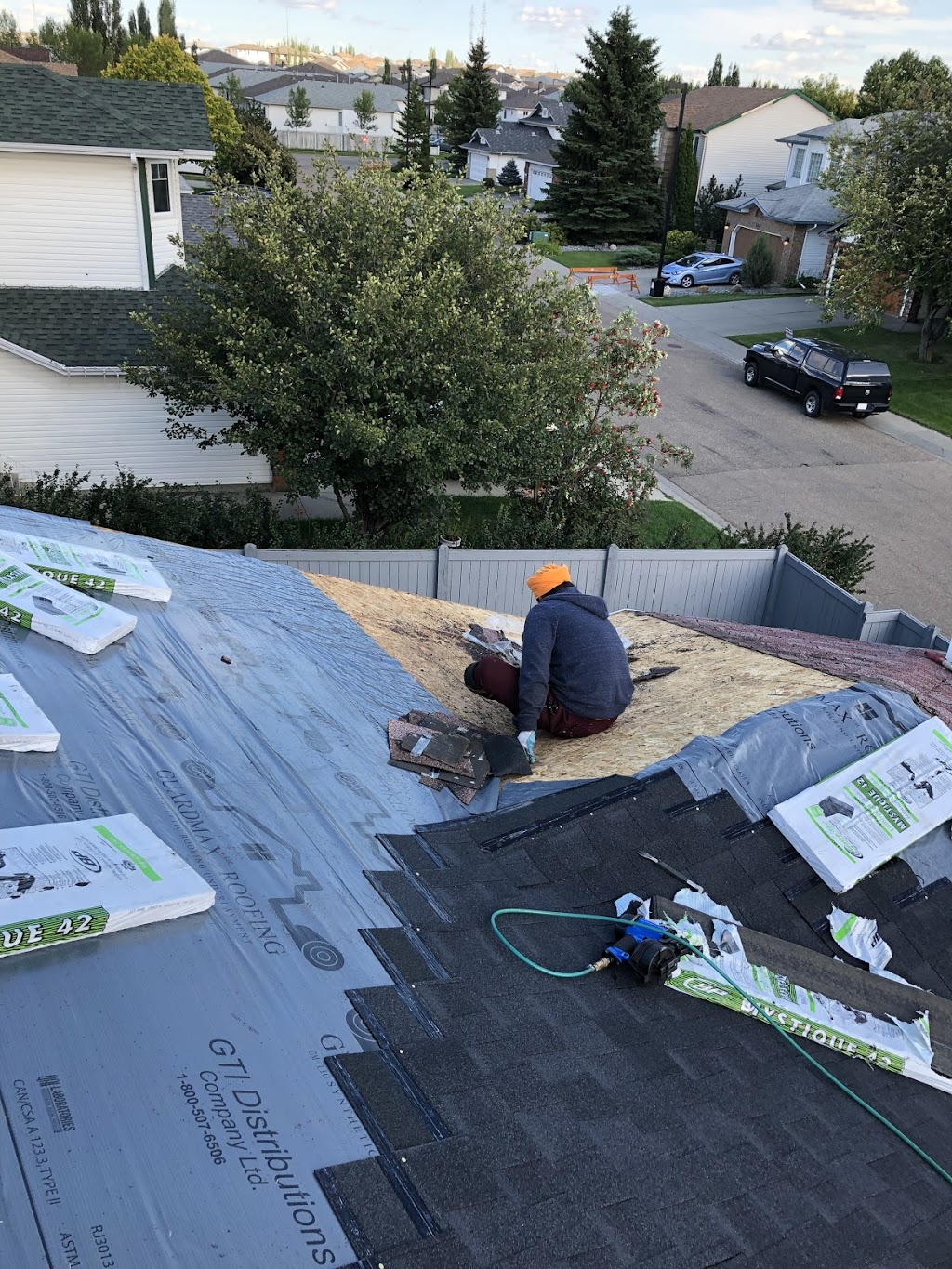 Smart Roofing Ltd. | 3522 22 St NW, Edmonton, AB T6T 1W2, Canada | Phone: (587) 708-5444