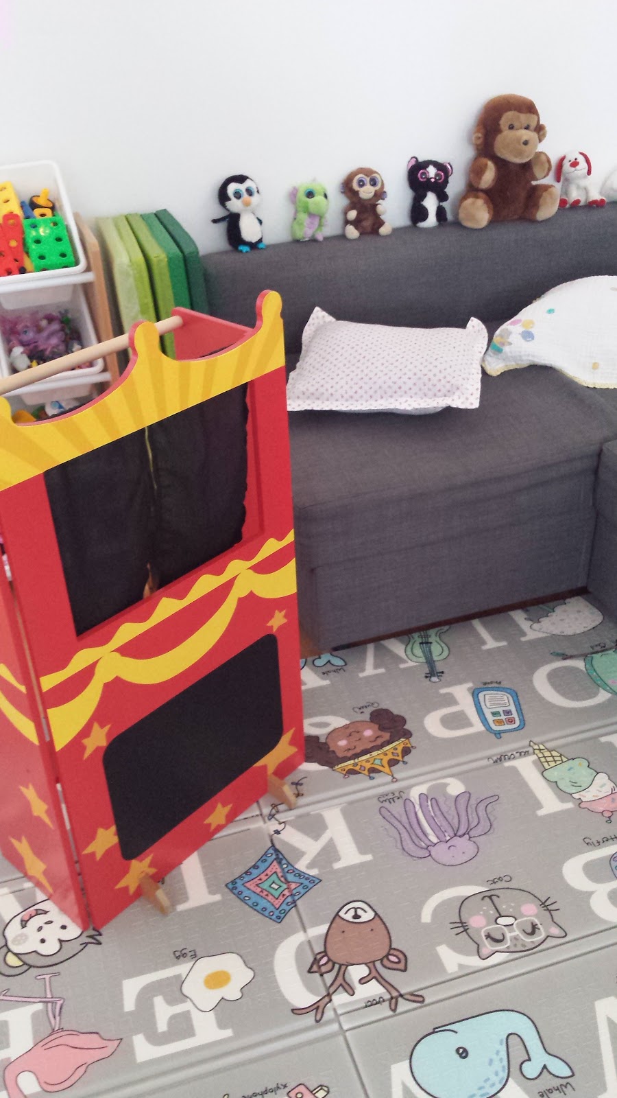 Nursery Cariboutchou | 5367 Rue de Brébeuf, Montréal, QC H2J 3L8, Canada | Phone: (514) 969-2300