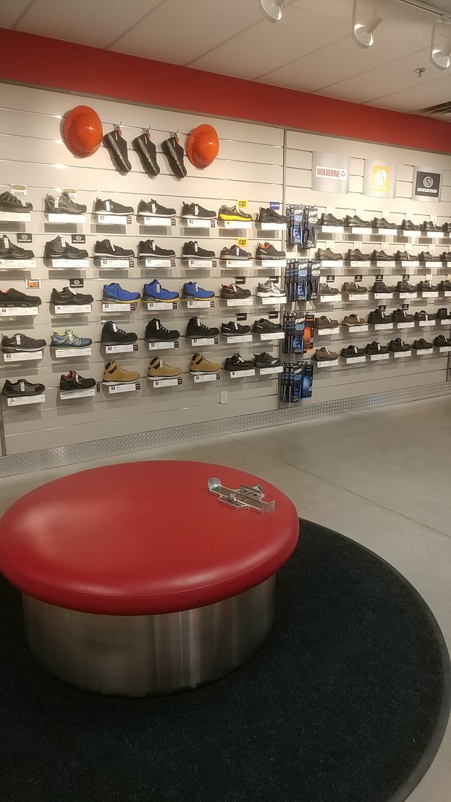Mister Safety Shoes Inc | 6940 Edwards Blvd, Mississauga, ON L5T 2W2, Canada | Phone: (289) 628-1680