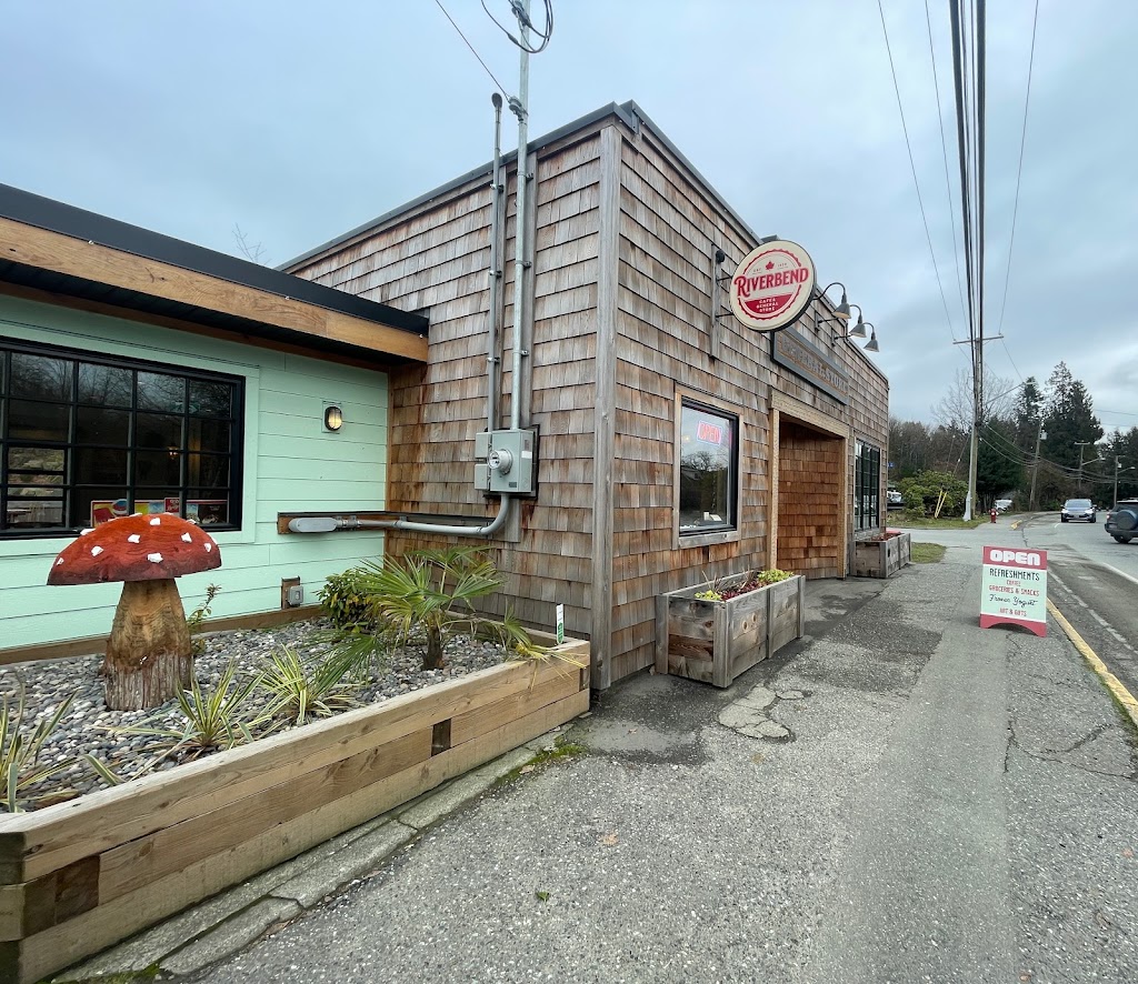The Riverbend Cafe & General Store | 6109 River Rd, Port Alberni, BC V9Y 6Z8, Canada | Phone: (250) 985-1936