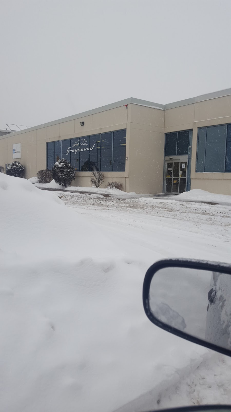 Greyhound Canada | 1139 Industrial Rd, Cambridge, ON N3H 4W3, Canada | Phone: (519) 653-2732