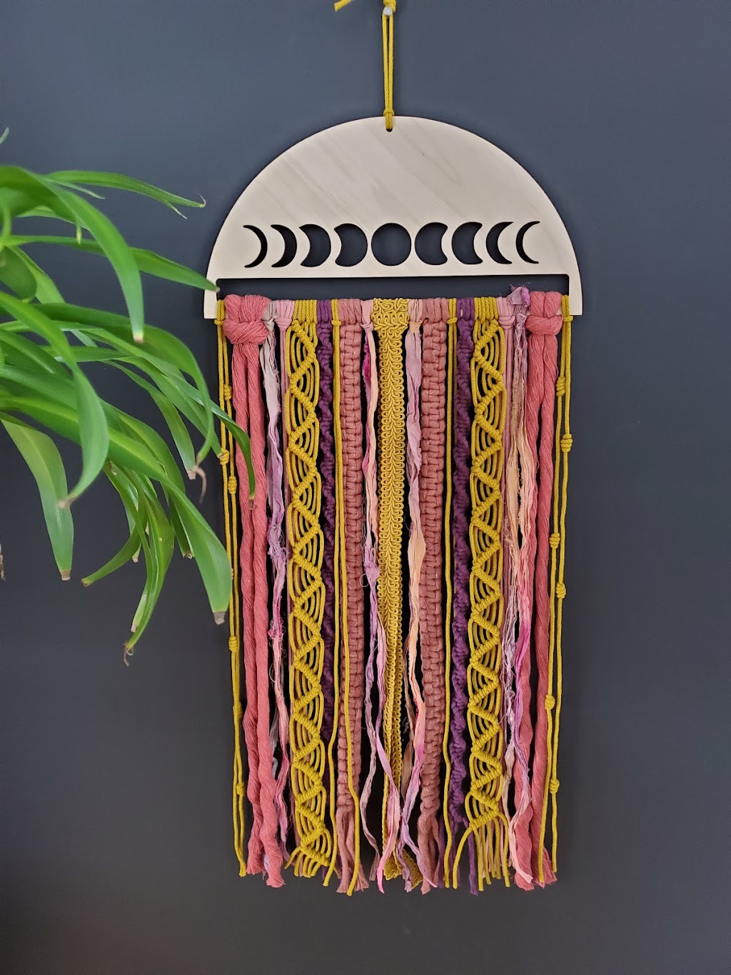 Il pleut des cordes - Macramé | En ligne seulement, Saint-Narcisse, QC G0X 2Y0, Canada | Phone: (819) 380-8230