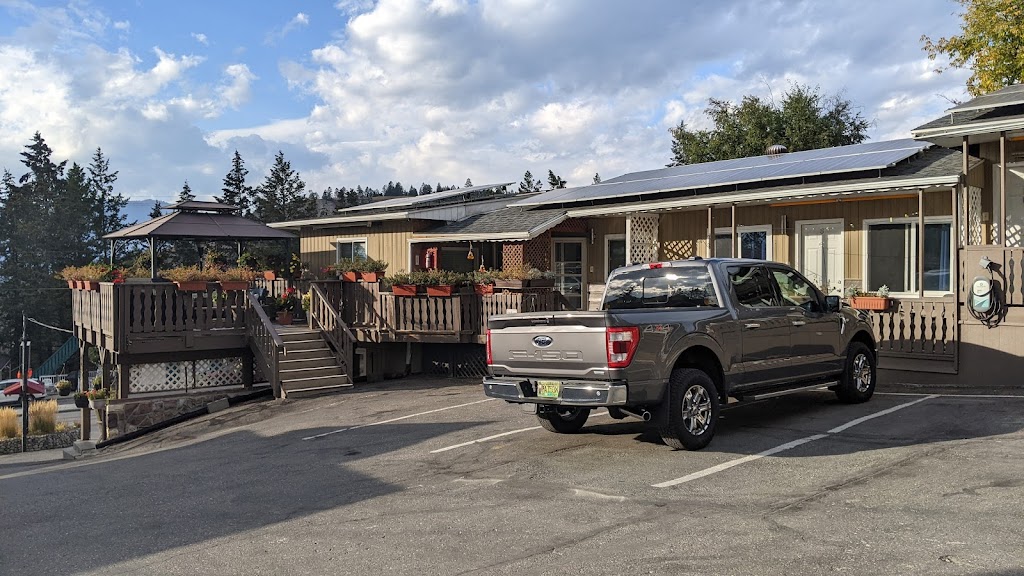 Crescent Motel | 5008 BC-93, Radium Hot Springs, BC V0A 1M0, Canada | Phone: (250) 347-9570