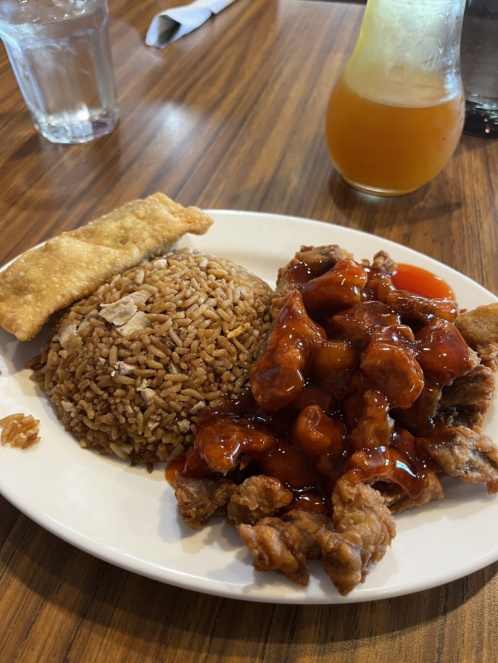 New Wing Wah | 347 Herring Cove Rd, Halifax, NS B3R 1V5, Canada | Phone: (902) 475-2828