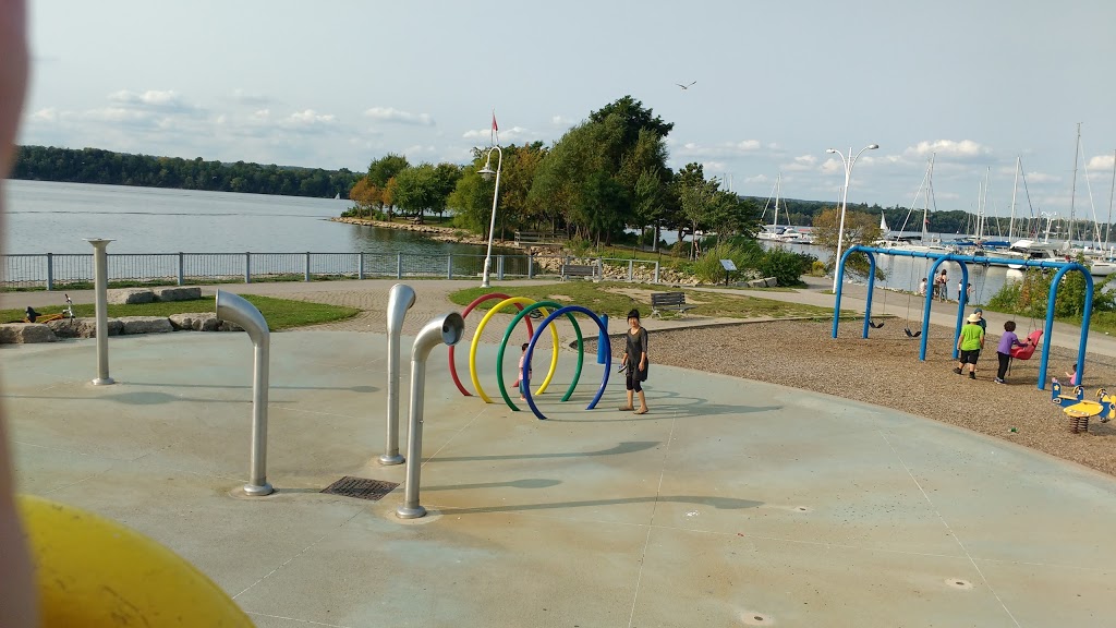 Pier 4 Park | park | 64 Leander Dr, Hamilton, ON L8L 1N6, Canada | 9055462489 OR +1 905-546-2489