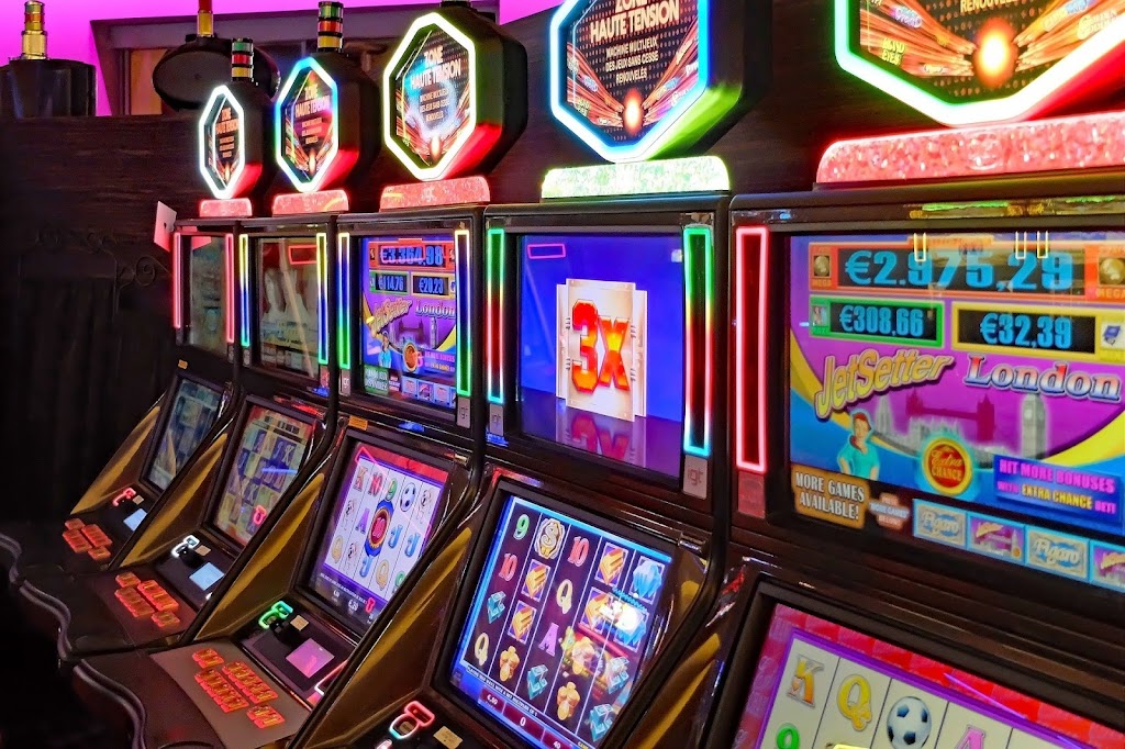 Glooscap Gaming Centre | 3 Smith Rd, Hantsport, NS B0P 1P0, Canada | Phone: (902) 684-0007