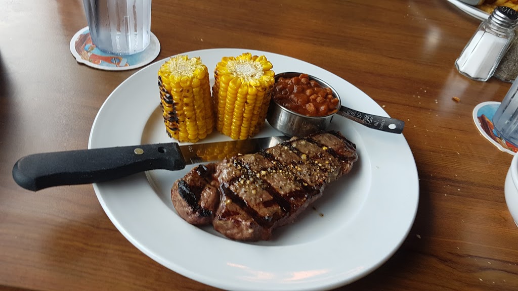 Chucks Roadhouse Bar & Grill | 125 Pedersen Dr, Aurora, ON L4G 0E3, Canada | Phone: (905) 503-8666