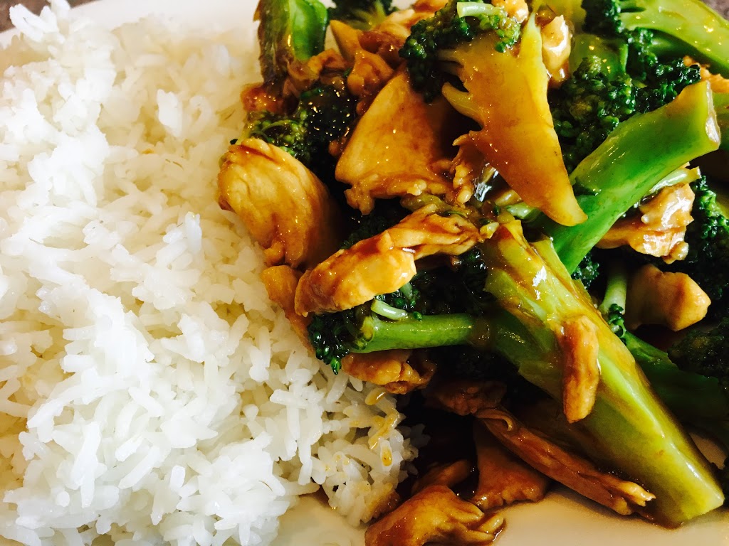 Mister Moons Chinese Food | 13311 Yonge St, Richmond Hill, ON L4E 3L6, Canada | Phone: (905) 773-8383