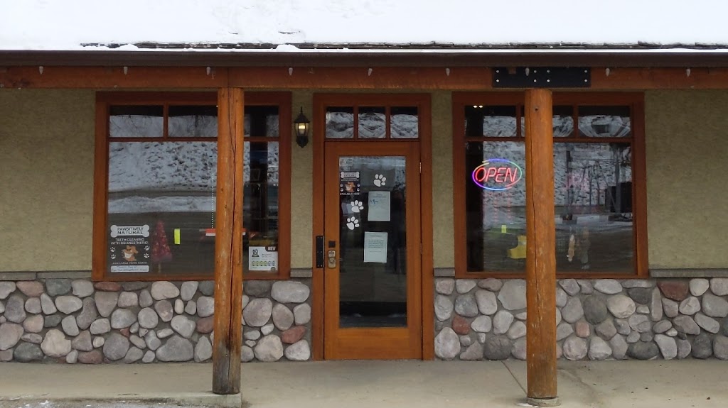 John’s Pampered Pets | 2417 Golf Course Dr Unit 8, Blind Bay, BC V0E 1H2, Canada | Phone: (250) 675-4401