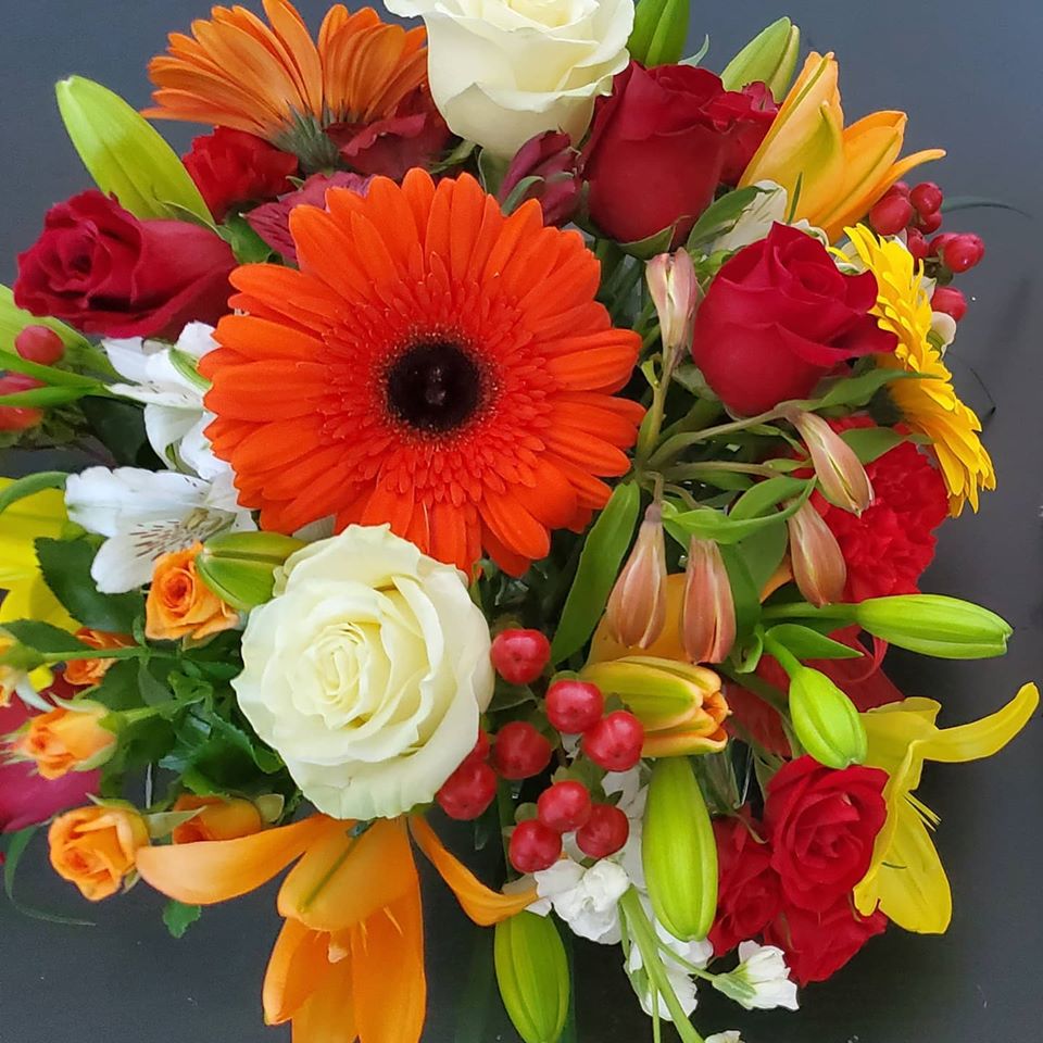 College Park Flowers | 111 Clarence Biesenthal Dr, Oshawa, ON L1K 2H5, Canada | Phone: (905) 436-3068