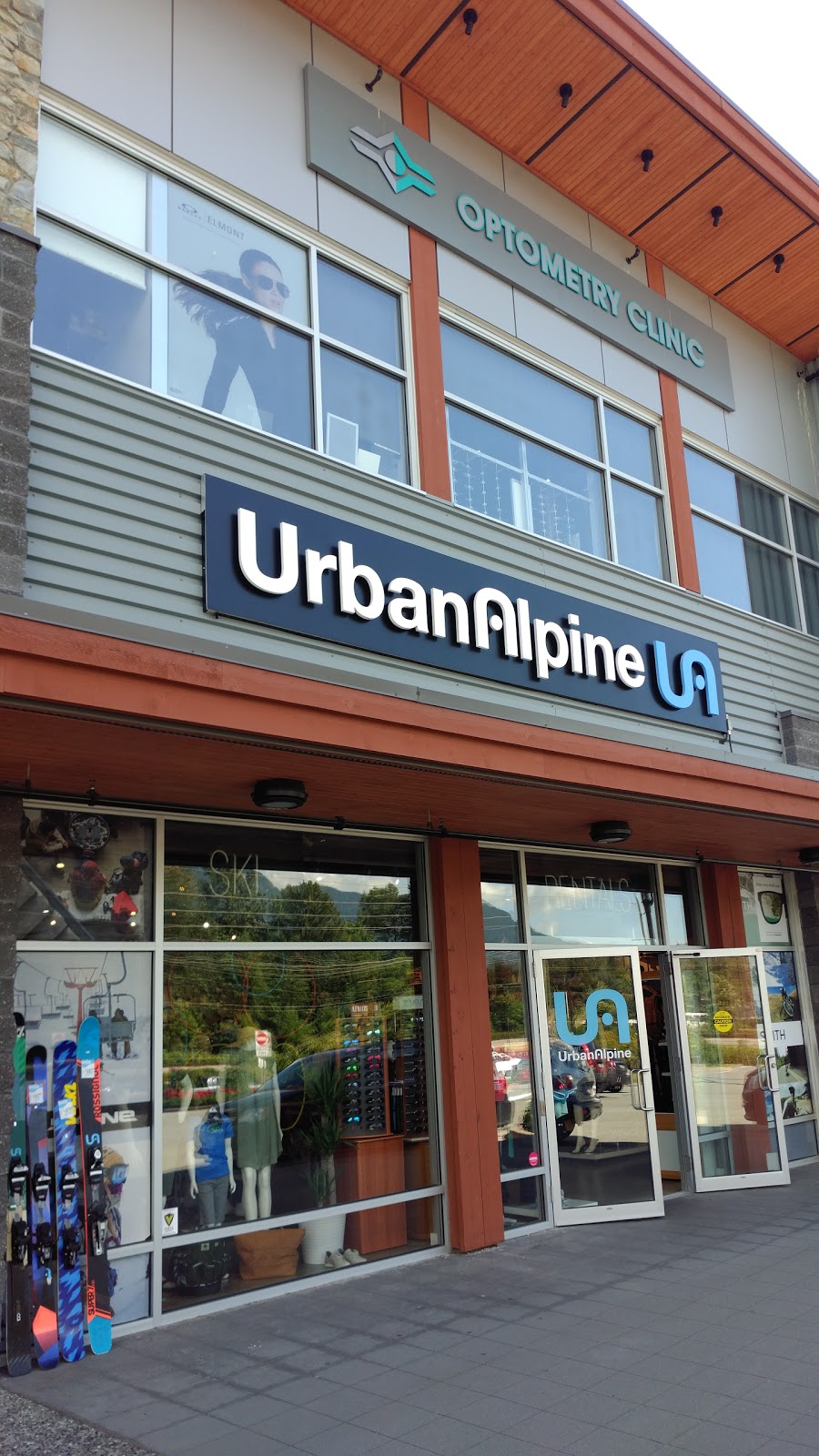 Urban Alpine | 40262 Glenalder Pl, Squamish, BC V8B 0G2, Canada | Phone: (604) 567-4492