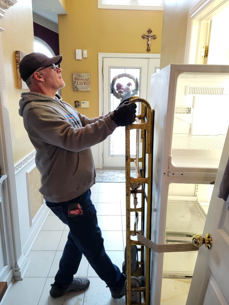 Simcoe Pro Home Services | 21 Virgilwood Crescent, Barrie, ON L4M 4X6, Canada | Phone: (705) 794-5584