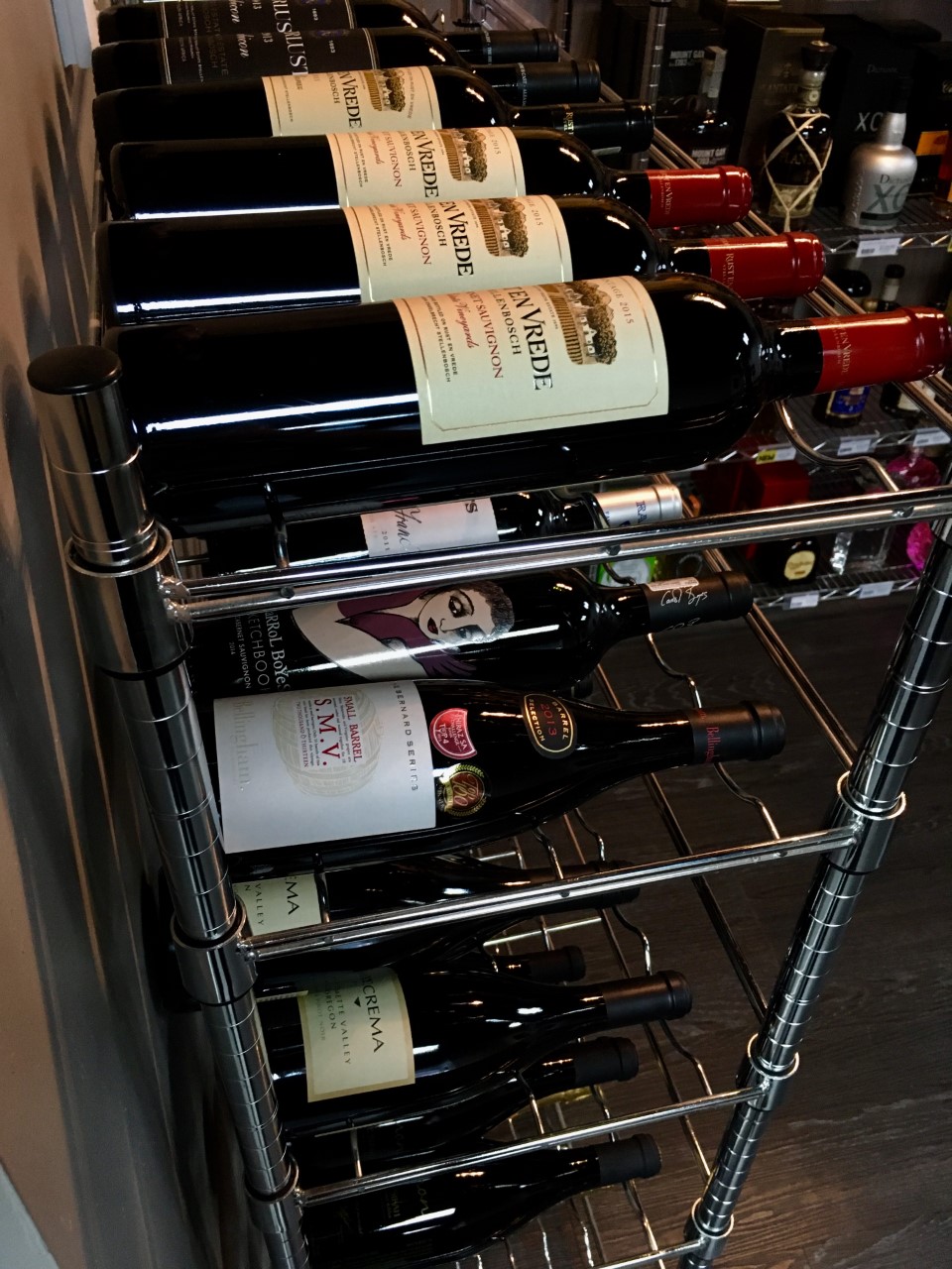 LA Liquor | 4702 AB-2A, Lacombe, AB T4L 1H4, Canada | Phone: (403) 789-4444