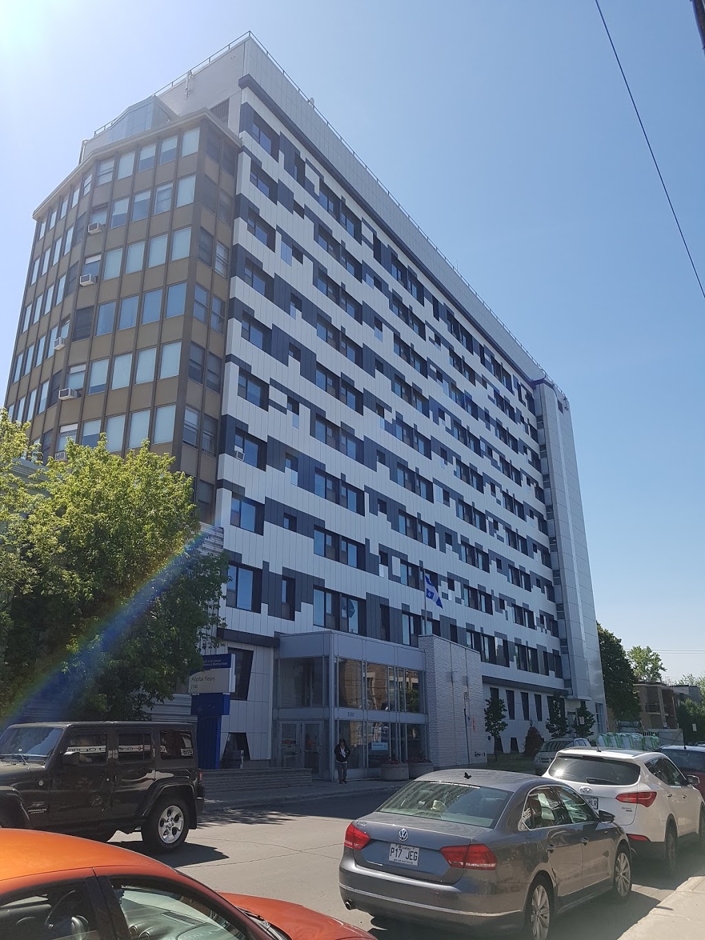 Fleury Hospital | 2180 Rue Fleury E, Montréal, QC H2B 1K3, Canada | Phone: (514) 384-2000