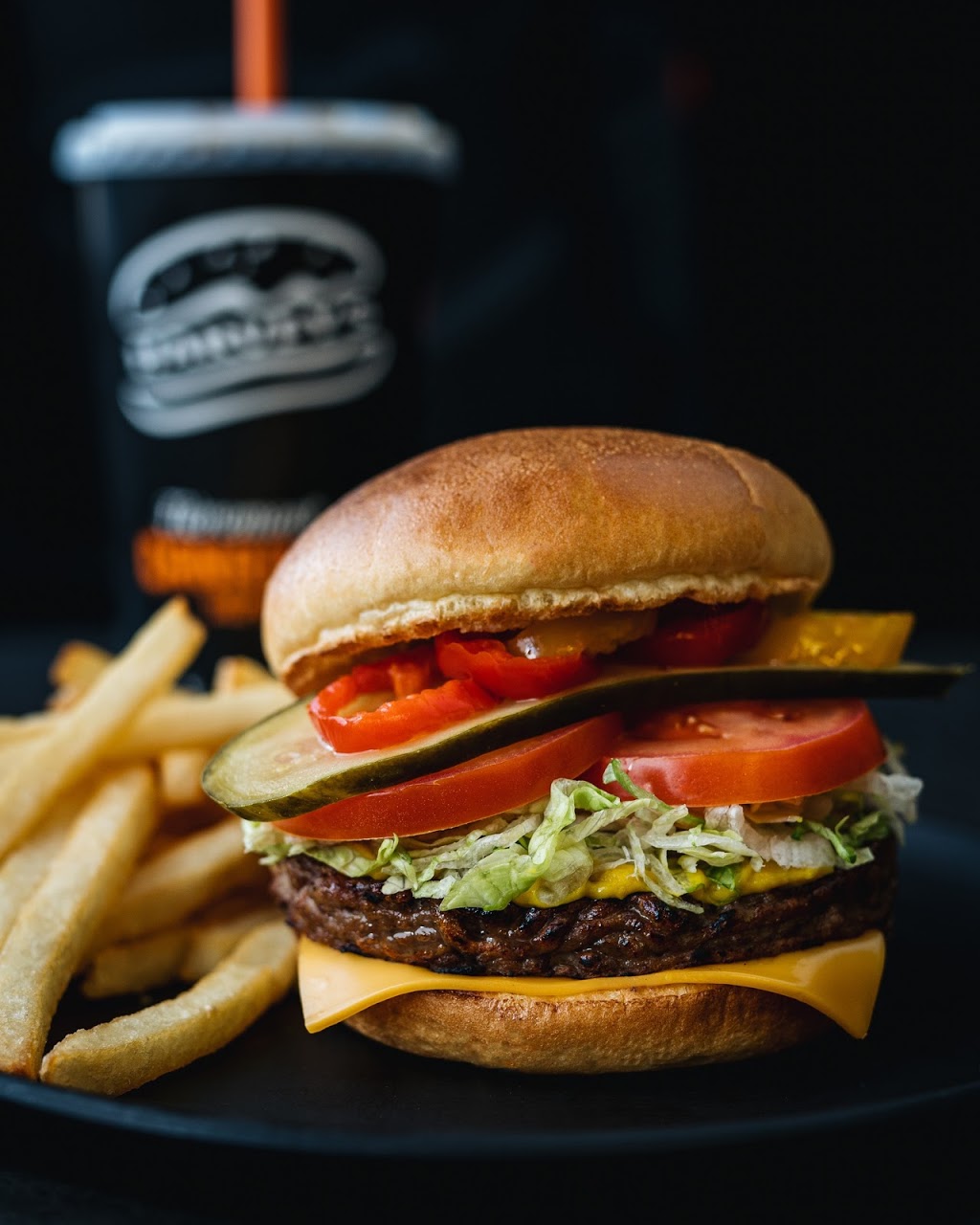 Harveys | 3600 Rue Laval, Lac-Mégantic, QC G6B 1A5, Canada | Phone: (819) 583-3640