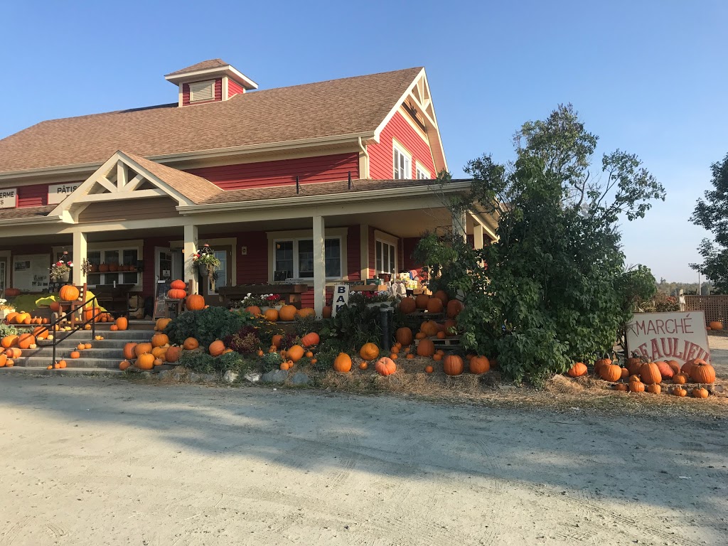 Beaulieus Farmers Market | 3700 QC-147, Waterville, QC J0B 3H0, Canada | Phone: (819) 562-6477