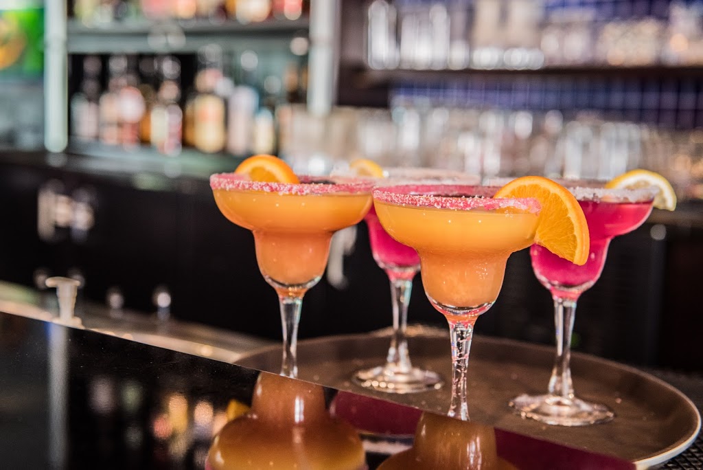 Resto Bistro Rumeur | 585 Boulevard de la Gappe, Gatineau, QC J8T 8N7, Canada | Phone: (819) 243-0001