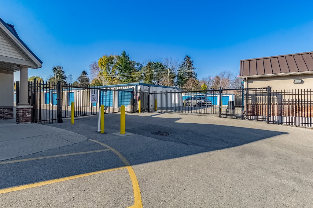 StorageMart | 556 Wonderland Rd N, London, ON N6H 3E3, Canada | Phone: (519) 473-7867