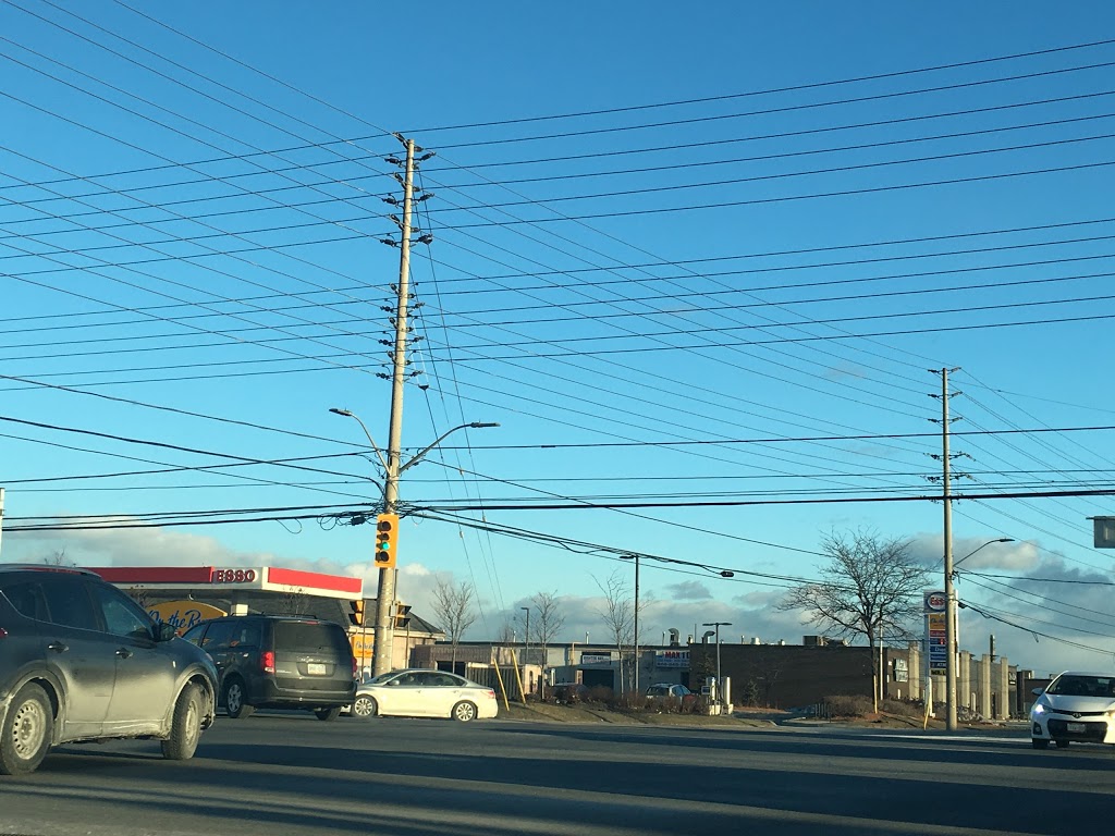 Esso | 632 Burnhamthorpe Rd W, Mississauga, ON L5B 2C4, Canada | Phone: (905) 848-0786