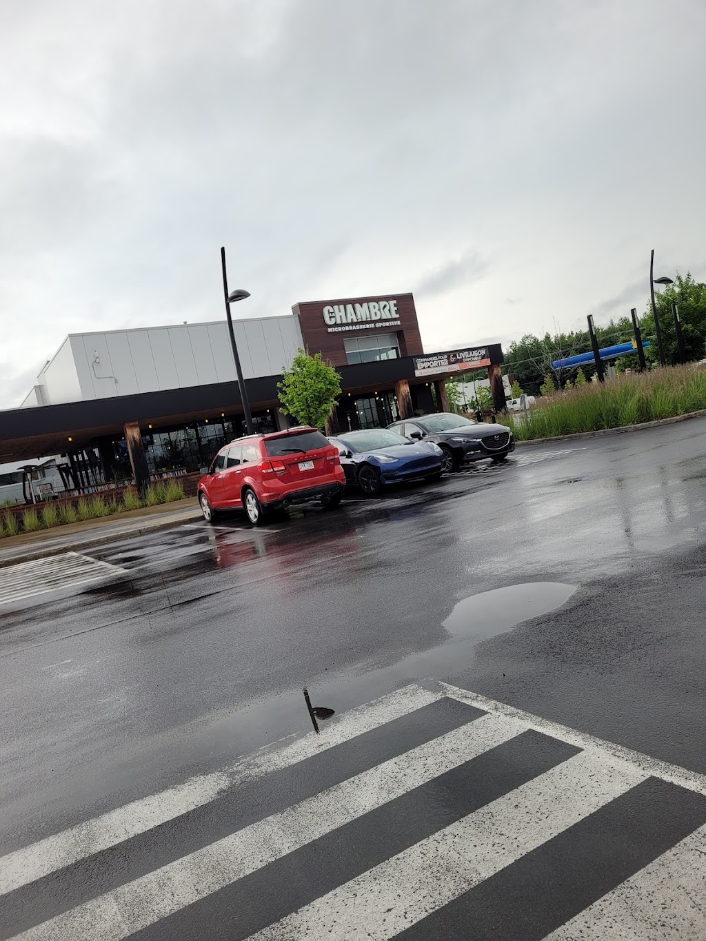 La Chambre - Blainville | 1437 Bd Michèle-Bohec, Blainville, QC J7C 0M4, Canada | Phone: (450) 824-1424