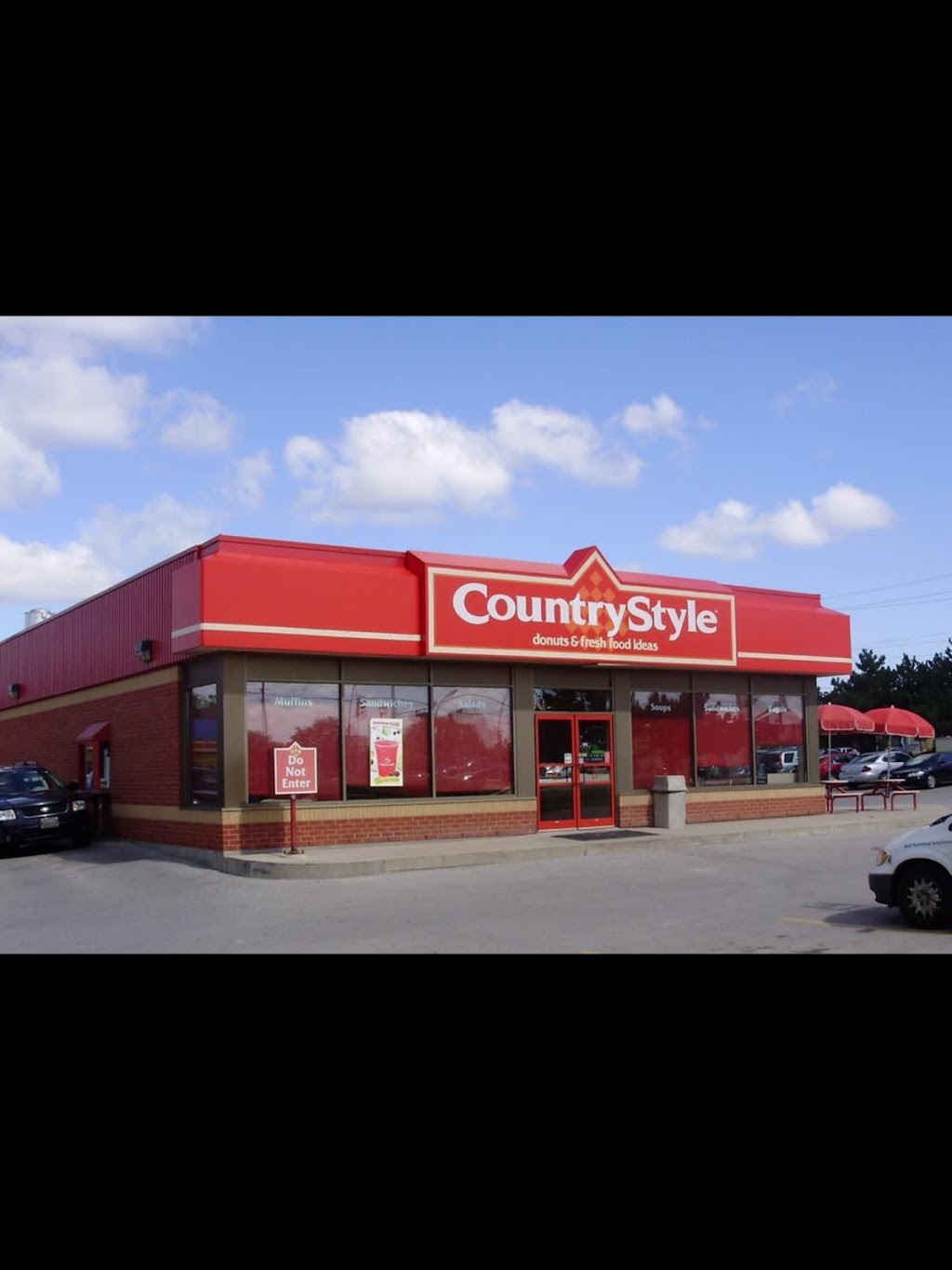 Country Style Donuts | bakery | 104 King St W, Stoney Creek, ON L8G 1J2, Canada | 9056620273 OR +1 905-662-0273