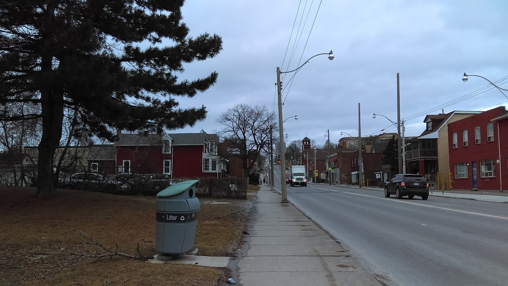 Brandon Avenue Parkette 2 Brandon Ave, Toronto, ON M6H 2C9, Canada