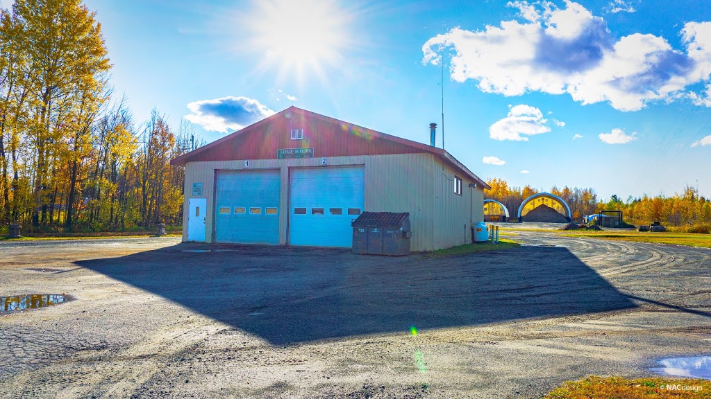 Garage municipal | 378 6e Rue, Daveluyville, QC G0Z 1C0, Canada | Phone: (819) 367-2208