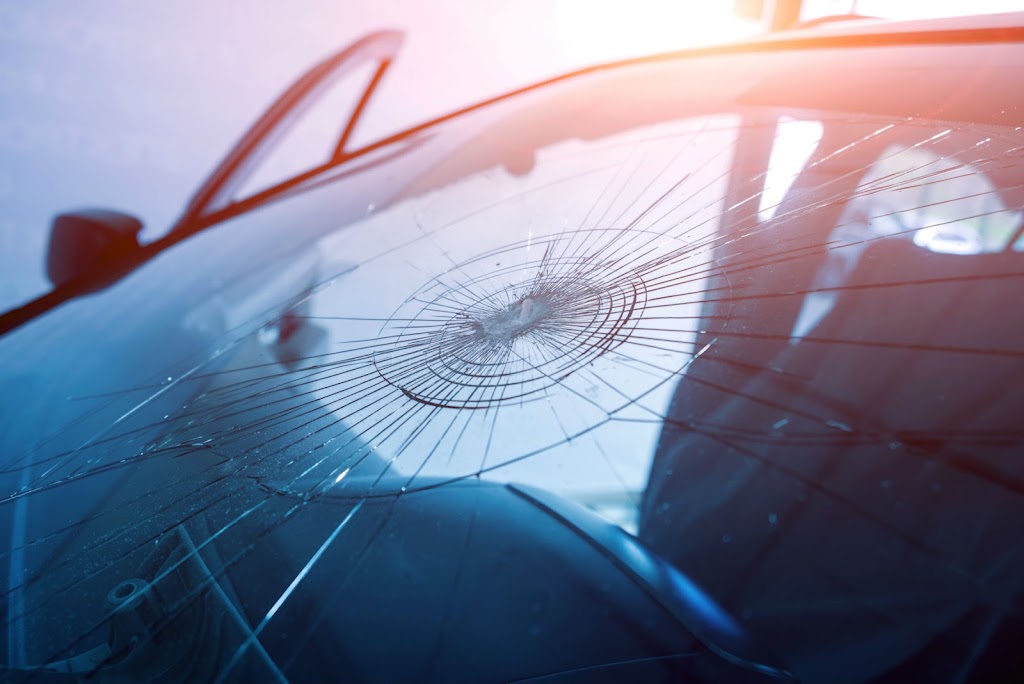 Joes Auto Glass Express | 1481 Beatrice Townline Rd, Bracebridge, ON P1L 1X4, Canada | Phone: (705) 300-5561