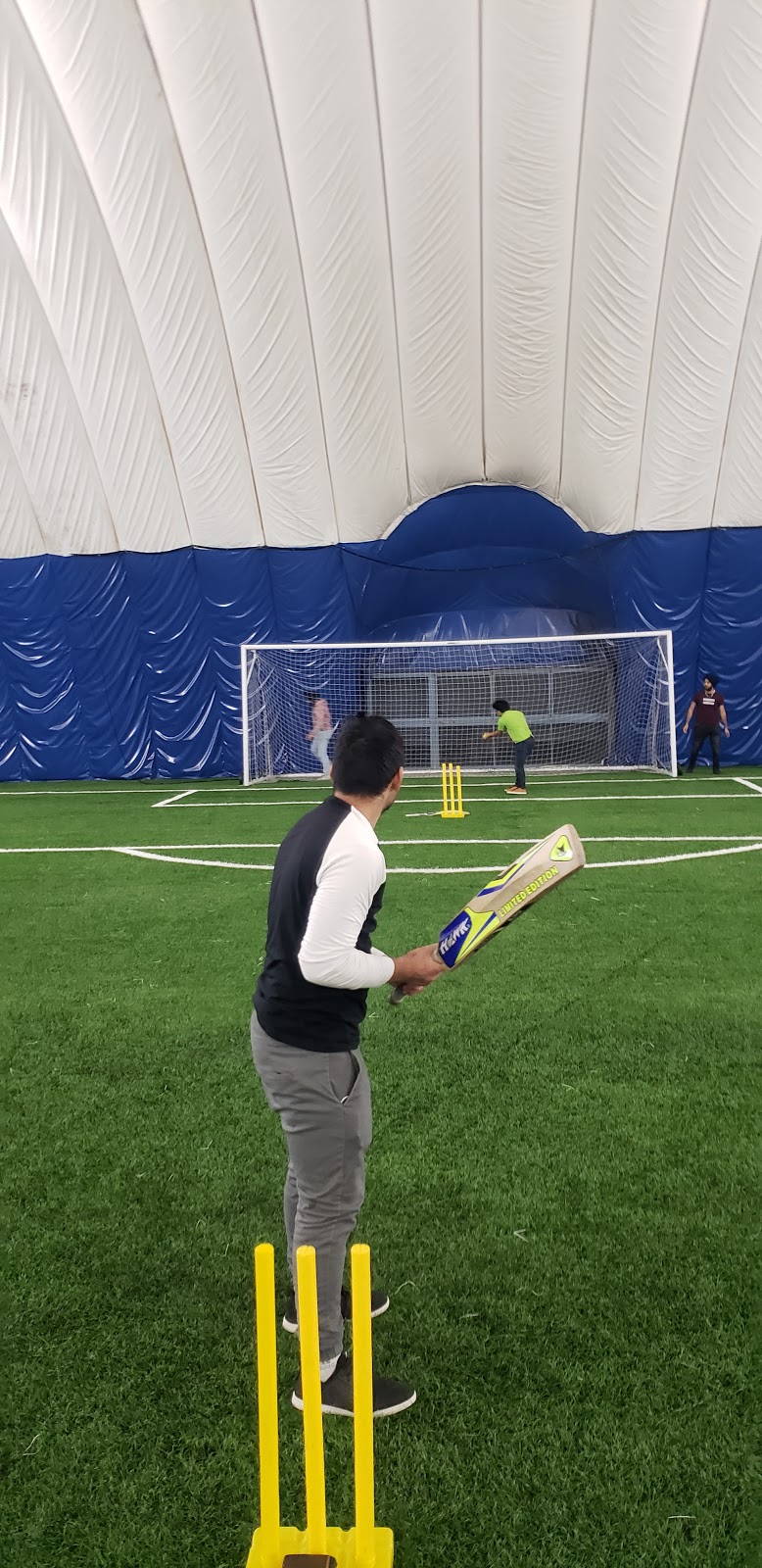 Campus Fieldhouse | 80 Conlin Rd, Oshawa, ON L1G 7W1, Canada | Phone: (905) 721-3122