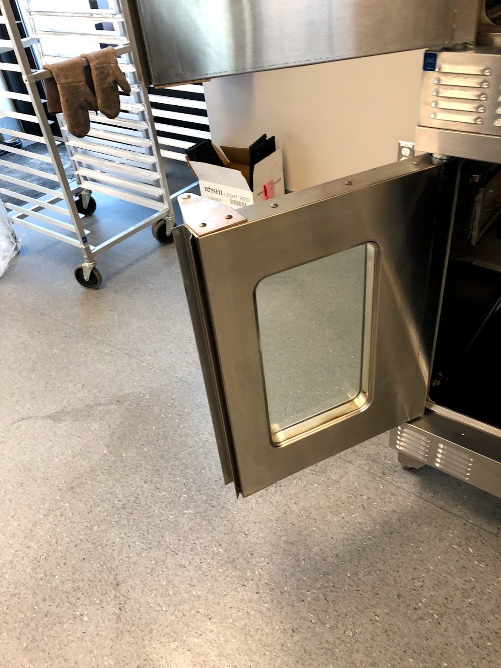 Y and M Commercial Cleaning Disinfection, Sanitation & Janitoria | 258 Carleton Ave, Ottawa, ON K1Y 0J4, Canada | Phone: (613) 255-6366