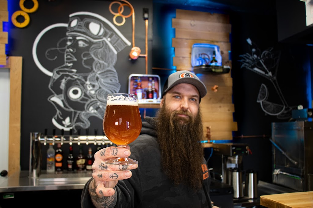 Le Laboratoire du Brasseur - Brasserie Artisanale | 77 Boulevard Georges-Gagné S, Delson, QC J5B 2E5, Canada | Phone: (514) 418-6335