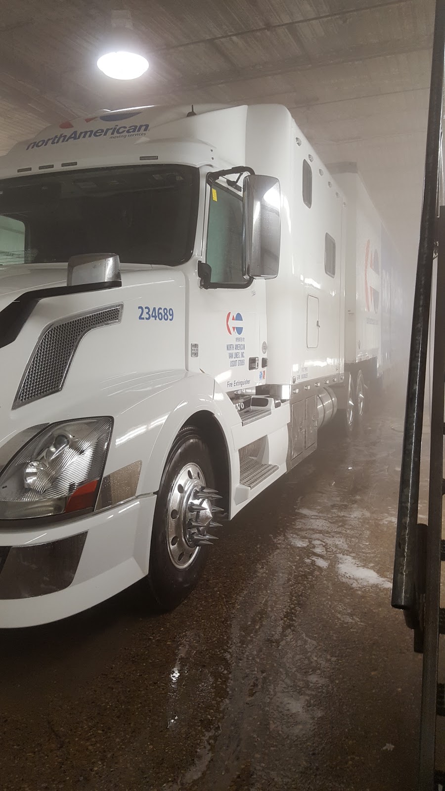 Logo Truck Wash & Lube | 102 Neepawa St, Saskatoon, SK S7R 1B2, Canada | Phone: (306) 934-6672