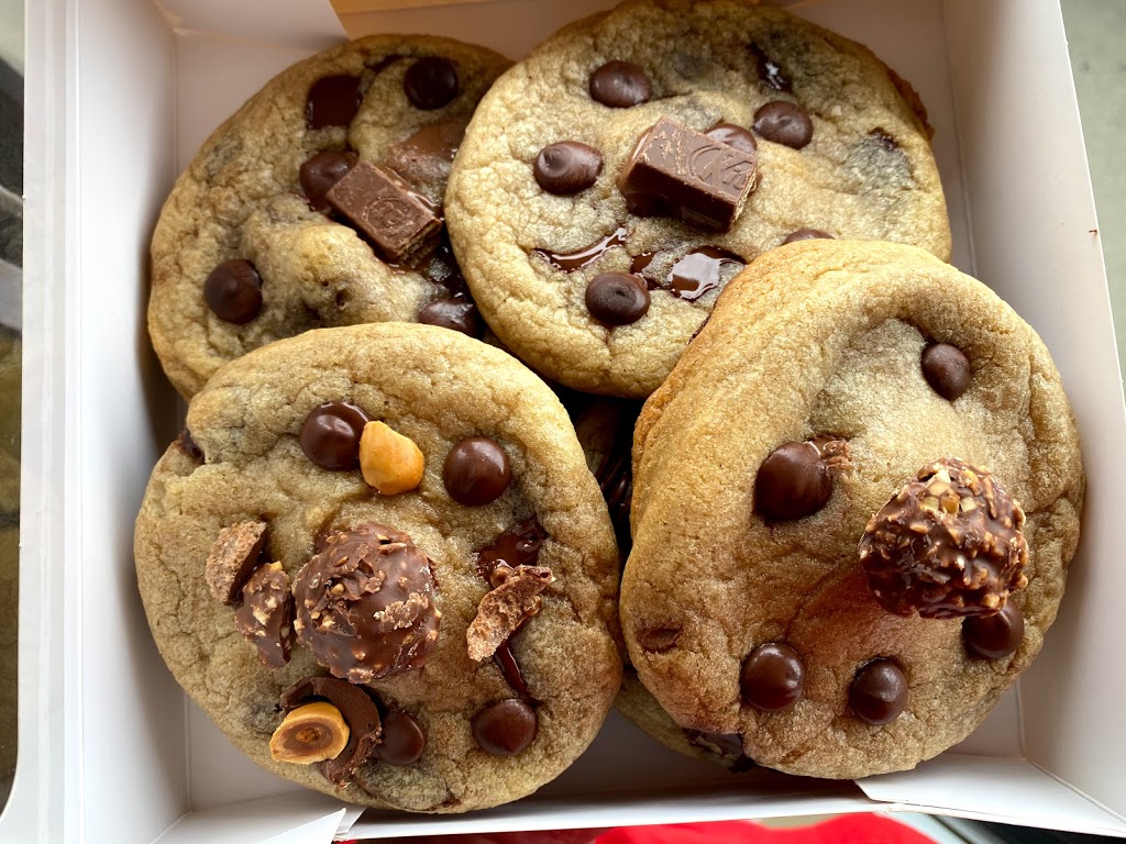Chunky Charlees | 5281 Palmetto Pl, Mississauga, ON L5M 0C8, Canada | Phone: (647) 936-5748