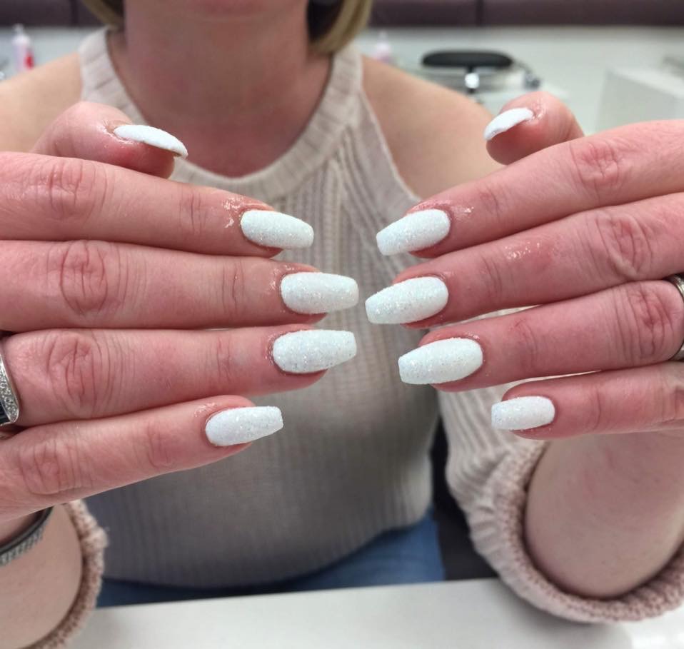 Laque Nail Bar | 10 Discovery Ridge Hill SW #906, Calgary, AB T3H 5X2, Canada | Phone: (403) 699-9744