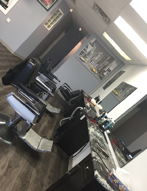 Douglasdale Barber Shop | 40 Douglas Woods Dr SE, Calgary, AB T2Z 1K2, Canada | Phone: (403) 454-4141