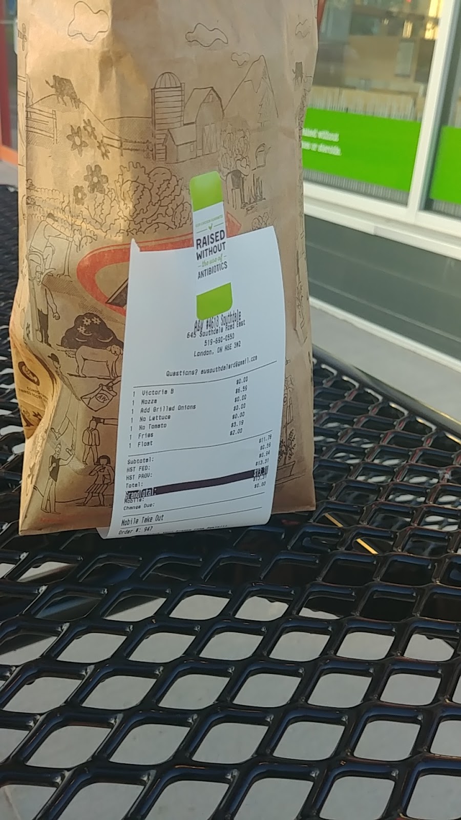 A & W | 639 Southdale Rd E, London, ON N6E 3M2, Canada | Phone: (519) 690-0550