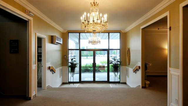 Les Salons Funeraires Guay Inc. | 850 Montée Masson, Mascouche, QC J7K 2L7, Canada | Phone: (514) 871-2020