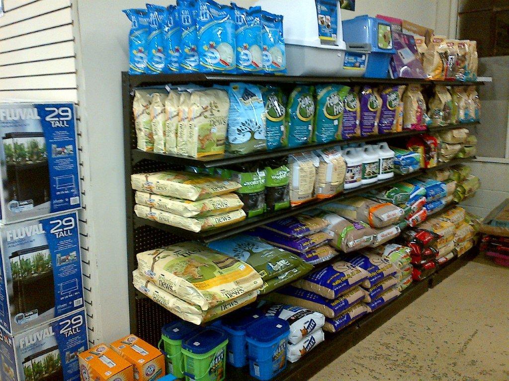 Ruffins Pet Centre (Tillsonburg) | 589 Broadway, Tillsonburg, ON N4G 3S8, Canada | Phone: (519) 688-7474