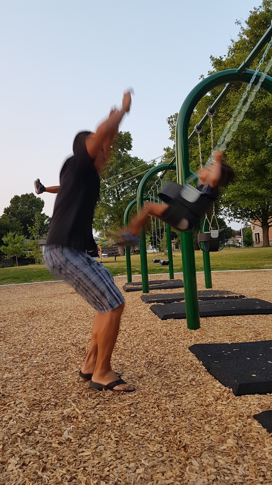 Brooks Road Park | 51 Keeler Blvd, Scarborough, ON M1E 4K6, Canada | Phone: (416) 338-4386