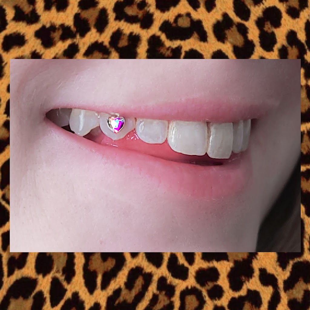 Rock n Roll Beauty Lounge | 95 Seton Heath SE, Calgary, AB T3M 3G2, Canada | Phone: (403) 606-5697