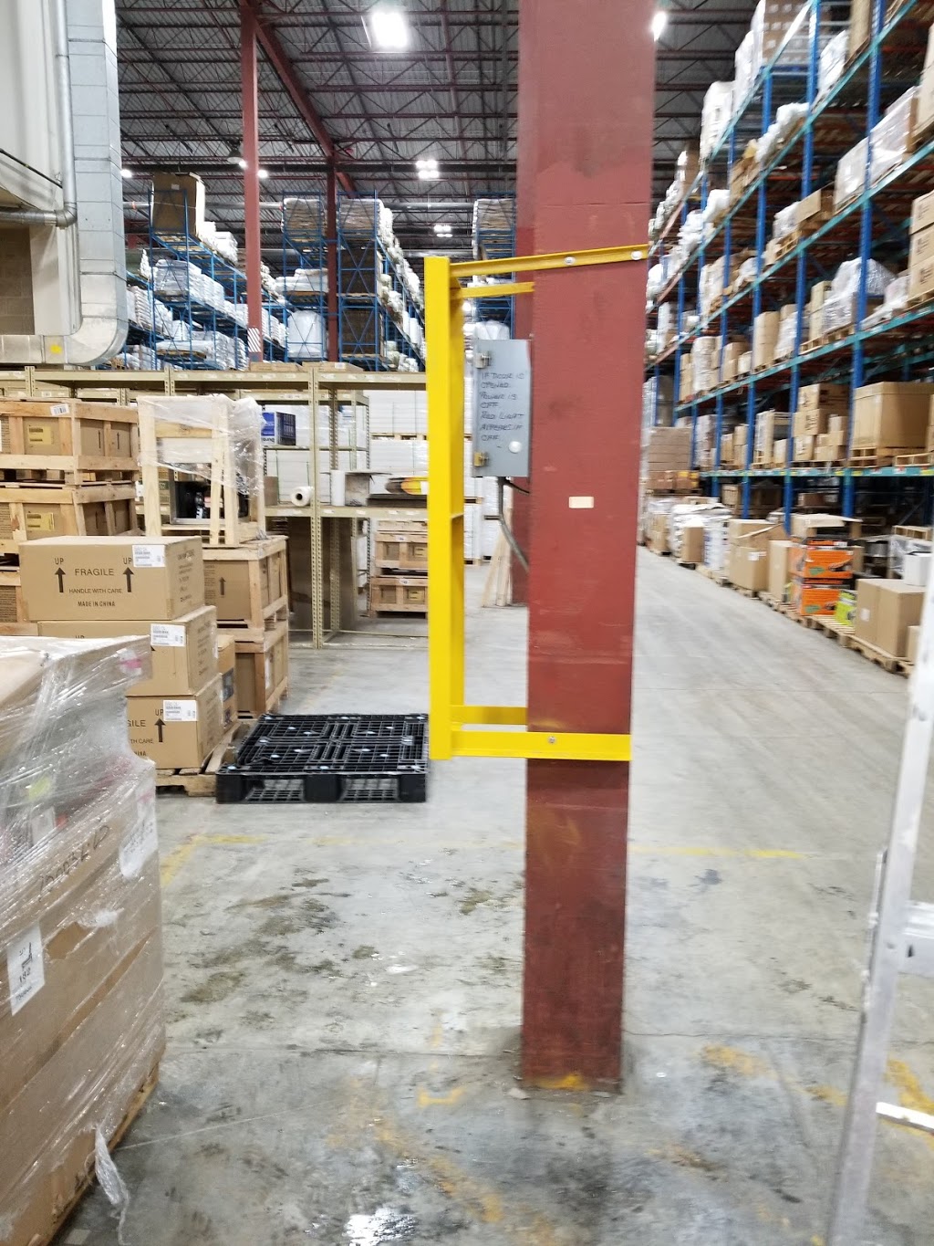 Manitoulin Transport | 7035 Ordan Dr, Mississauga, ON L5T 1T1, Canada | Phone: (905) 670-8990